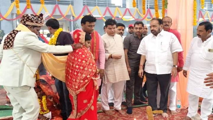 कन्यादान करने में आत्मशांति का अनुभव होता है: मंत्री श्री भार्गव